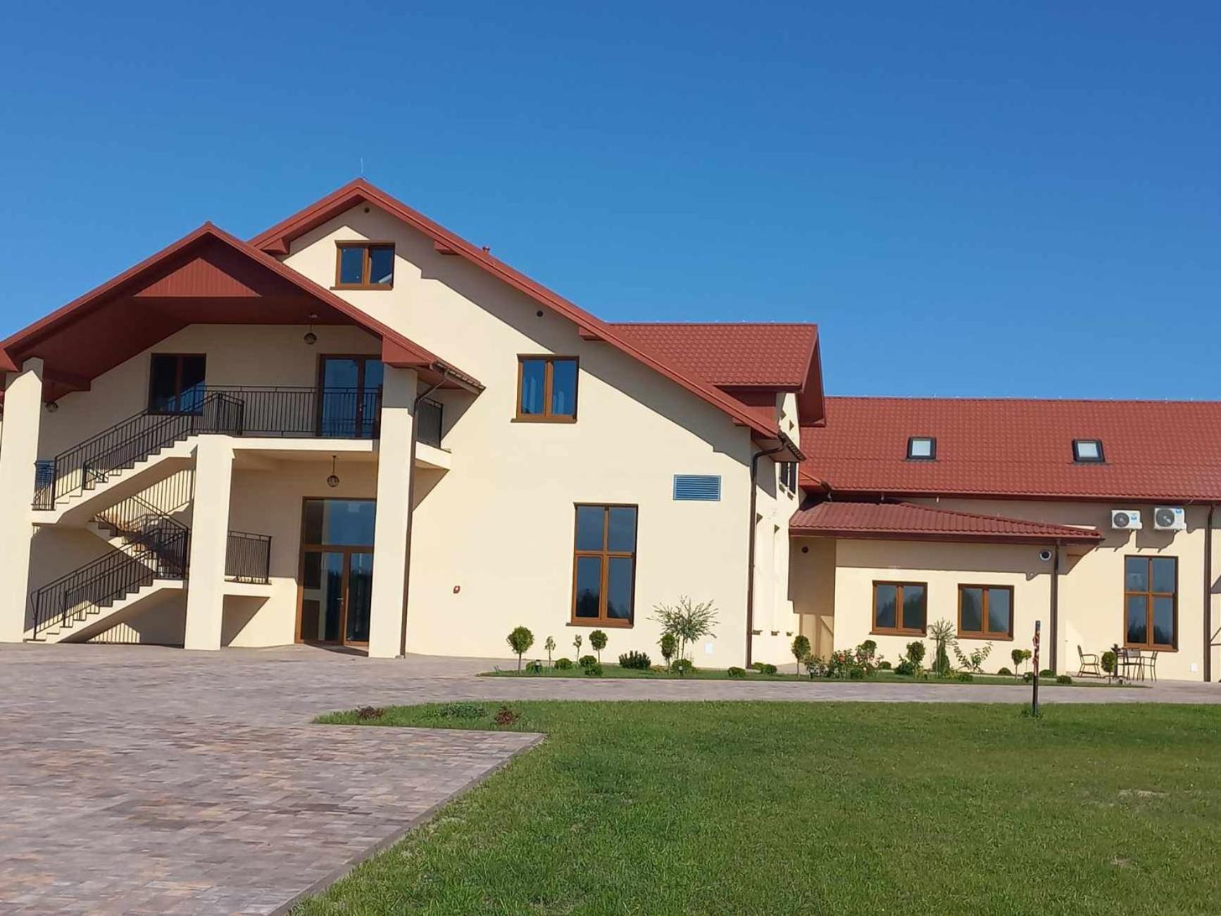 Villa Nova Szuminka Buitenkant foto